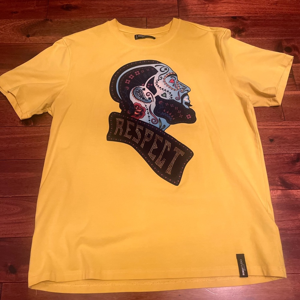 Nipsey Hustle inspired Roku Studio Crew Neck T-Shirt XL (yellow/worn once)
